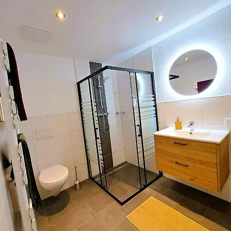 Sunny Side Apartament *